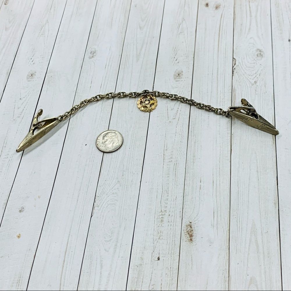 VTG Eastern Star Sweater Clip‎